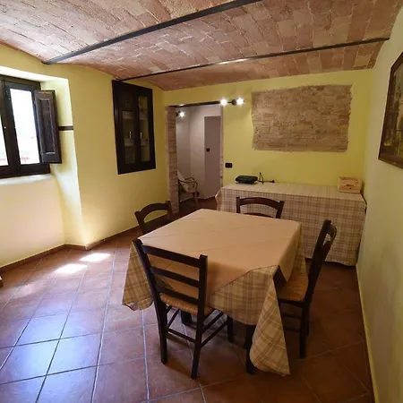 Alloggio per agriturismo La Valle Degli Ulivi *