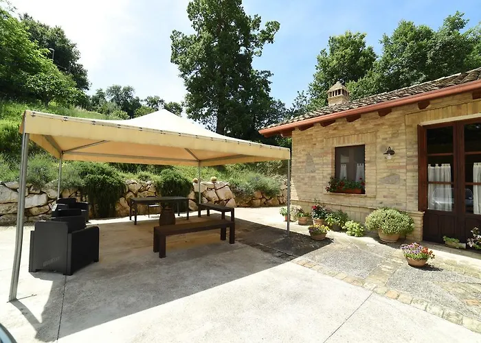 Alloggio per agriturismo La Valle Degli Ulivi Vacri