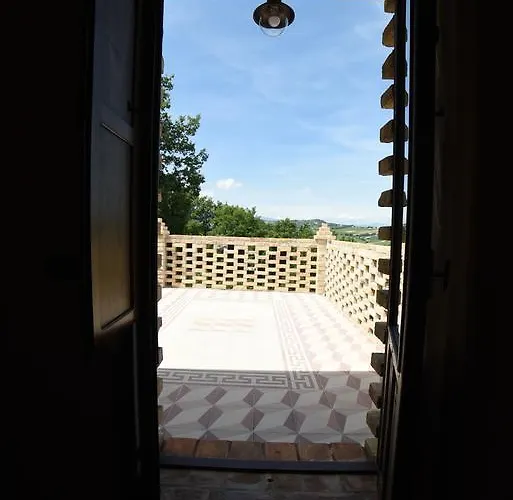 Alloggio per agriturismo La Valle Degli Ulivi *