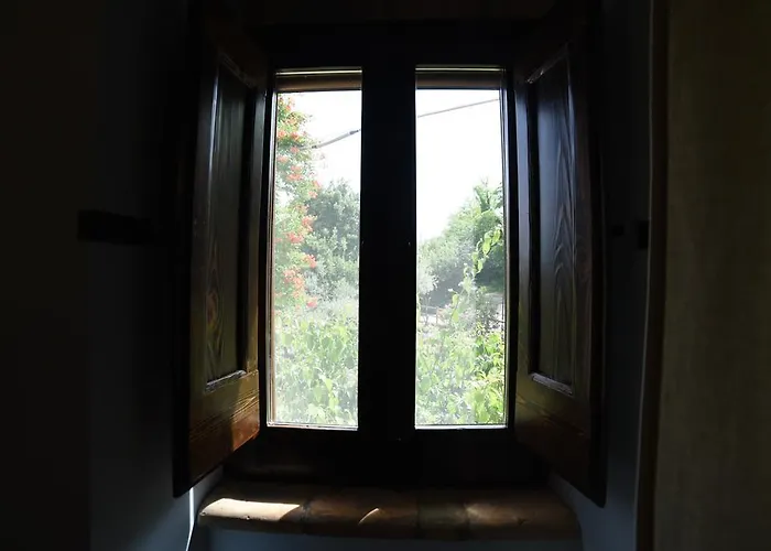 Alloggio per agriturismo La Valle Degli Ulivi *